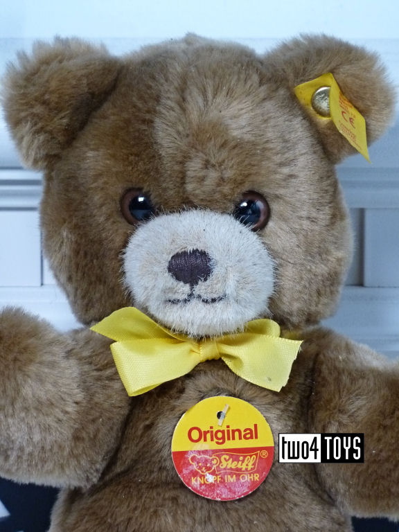 https://www.two4toys.com/images/details/023132b.jpg