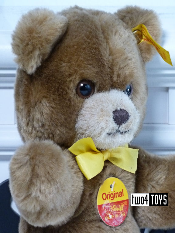 https://www.two4toys.com/images/details/023132d.jpg