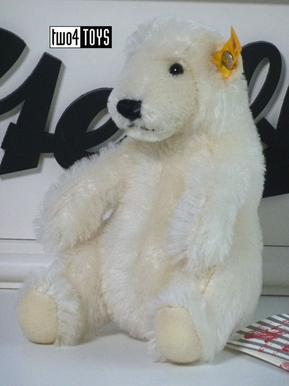 12cm classic mohair EAN 026690 Steiff Polar Bear in Wildlife Gift box 