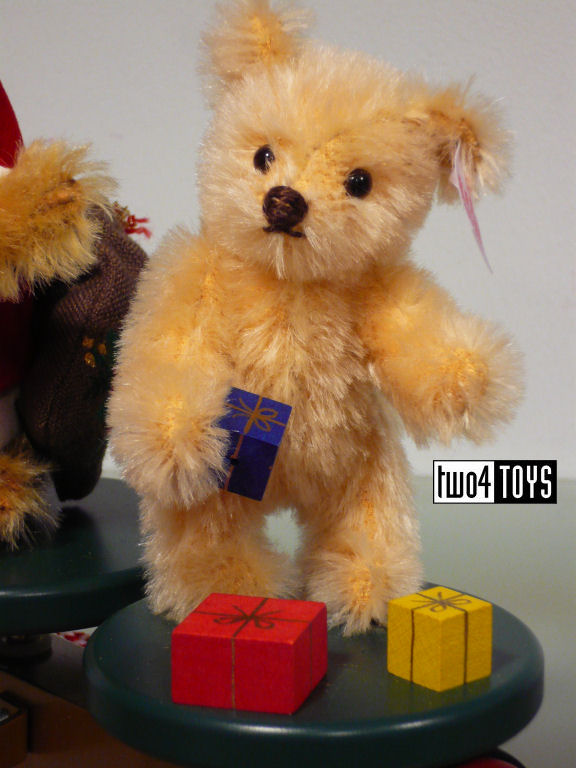 STEIFF. Two Teddy Bears with tags and chips : Dicky re…