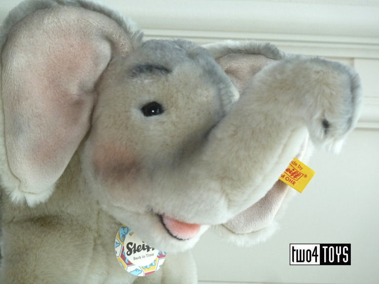 https://www.two4toys.com/images/details/064975c.jpg