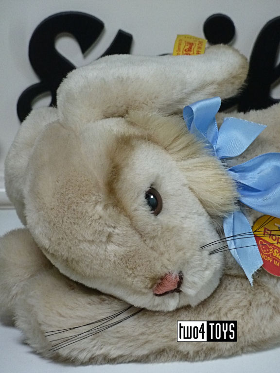 https://www.two4toys.com/images/details/082221c.jpg