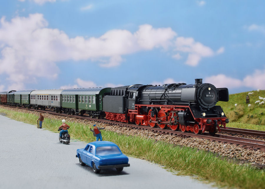 https://www.two4toys.com/images/details/16017_18295_18296a.jpg