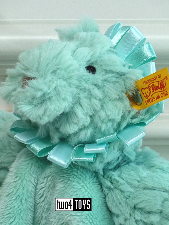 https://www.two4toys.com/images/details/240416b.jpg