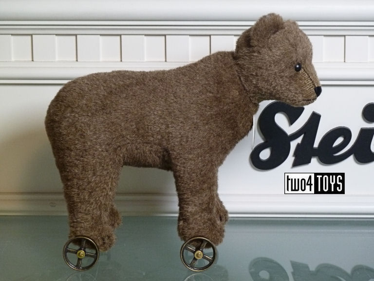 steiff bear on wheels
