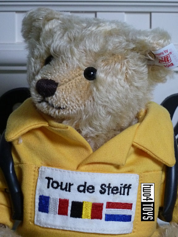https://www.two4toys.com/images/details/661570e.jpg