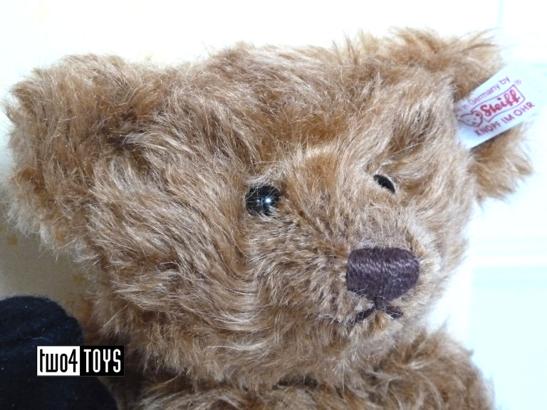 https://www.two4toys.com/images/details/669743_f.jpg