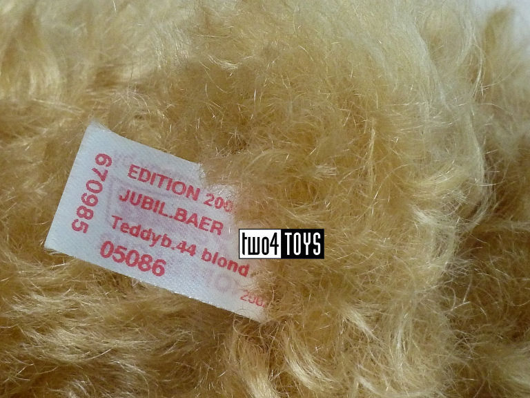 https://www.two4toys.com/images/details/670985f.jpg