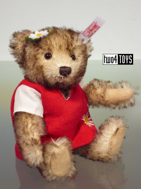 https://www.two4toys.com/images/details/673771a.jpg