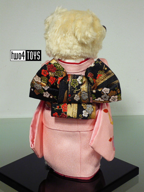 https://www.two4toys.com/images/details/677830c.jpg