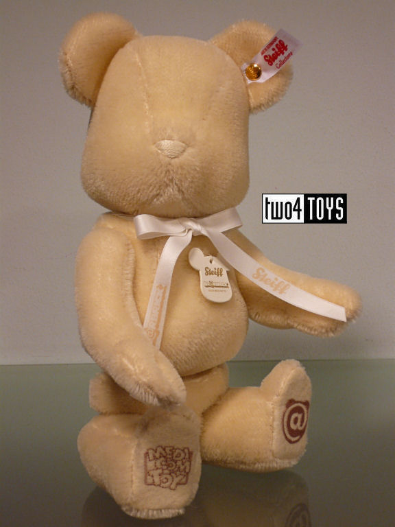 https://www.two4toys.com/images/details/678219_678226e.jpg
