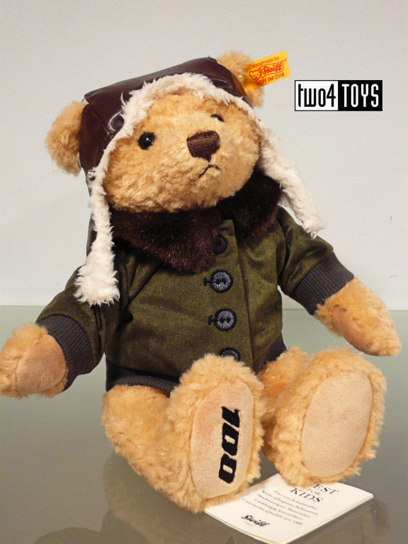 https://www.two4toys.com/images/details/683022a.jpg
