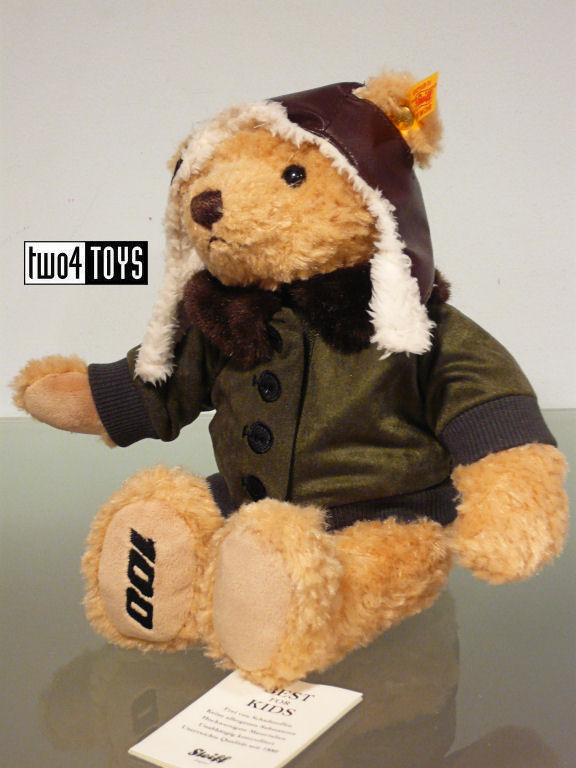 https://www.two4toys.com/images/details/683022b.jpg