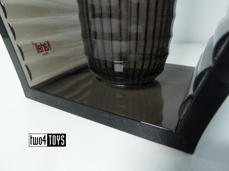 https://www.two4toys.com/images/details/Kartell_I-Shine_09.jpg