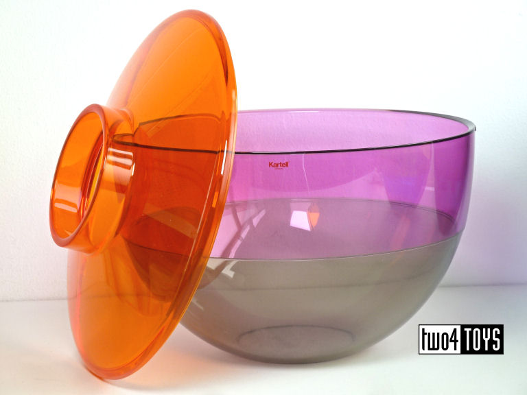 https://www.two4toys.com/images/details/Kartell_Shibuya_Vaas_orange_violet_smoke_02.jpg