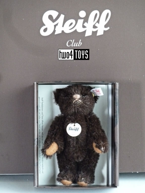 https://www.two4toys.com/images/details/Steiff_Club_2011_421167.jpg