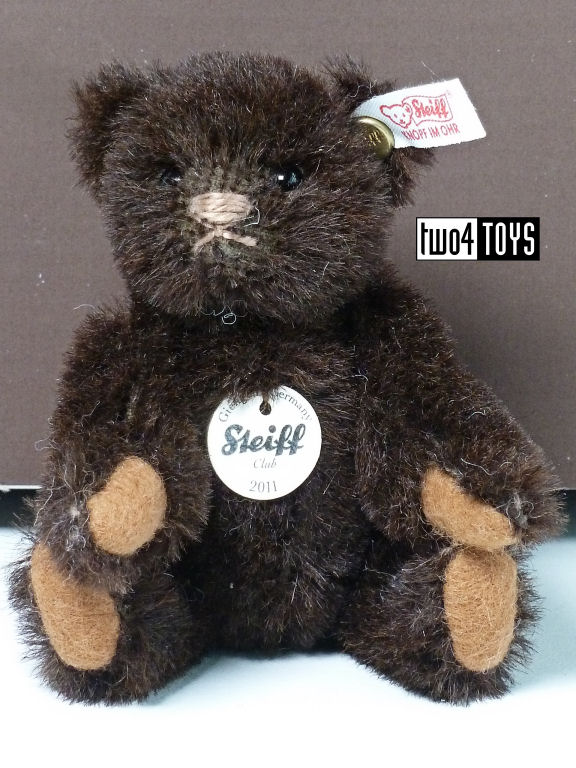 https://www.two4toys.com/images/details/Steiff_Club_2011_421167c.jpg