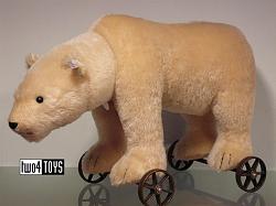 Steiff 400544 POLAR BEAR ON WHEELS 1910 REPLICA MOHAIR 2006