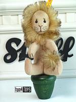 Steiff 953774.01 FELT LION SKITTLE FROM 1897 SET 2005