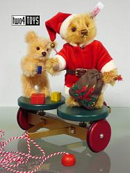 Steiff 037702 CHRISTMAS TEDDY W. ROLLY DROLLY PULL WAGON 2004