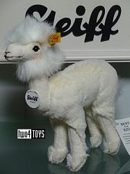 Steiff 104190 LITA LLAMA SOFT PLUSH 2017
