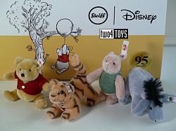 Steiff 355875 DISNEY WINNIE THE POOH SET 95th ANNIVERSARY 2021