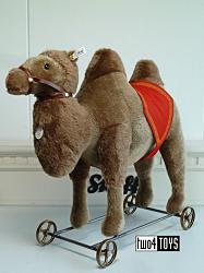 Steiff 400438 CAMEL ON WHEELS 1908 REPLICA CARAMEL MOHAIR / 2005