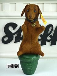 Steiff 953774.04 FELT DACHSHUND DOG SKITTLE FROM 1897 SET 2005